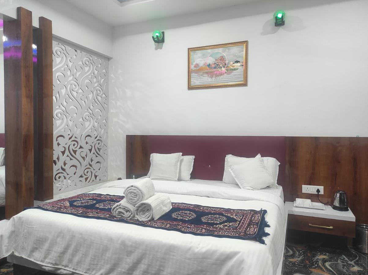Hotel Sg Hub Tower Margherita Екстериор снимка