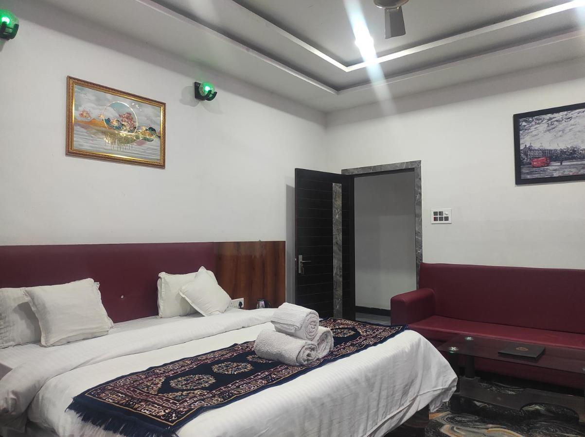 Hotel Sg Hub Tower Margherita Екстериор снимка