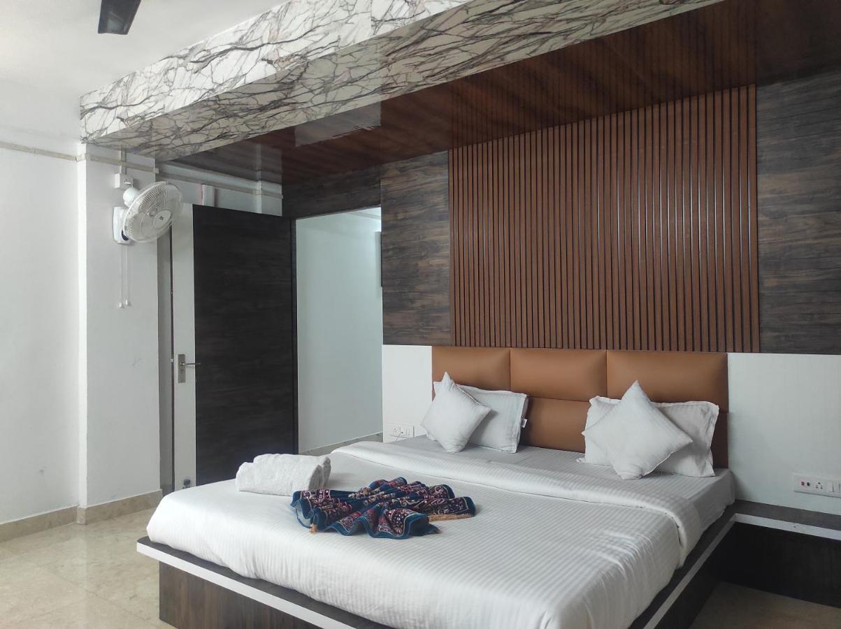Hotel Sg Hub Tower Margherita Екстериор снимка
