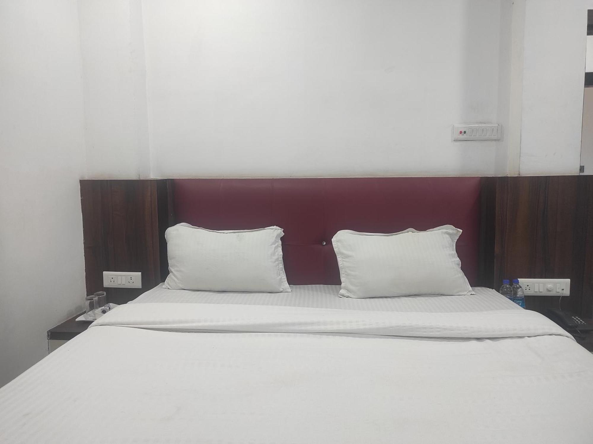 Hotel Sg Hub Tower Margherita Екстериор снимка