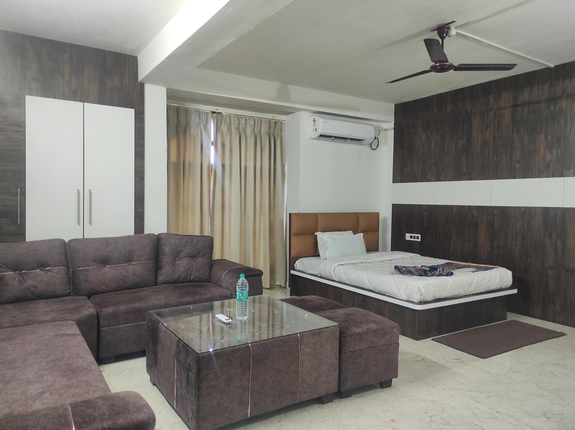 Hotel Sg Hub Tower Margherita Екстериор снимка