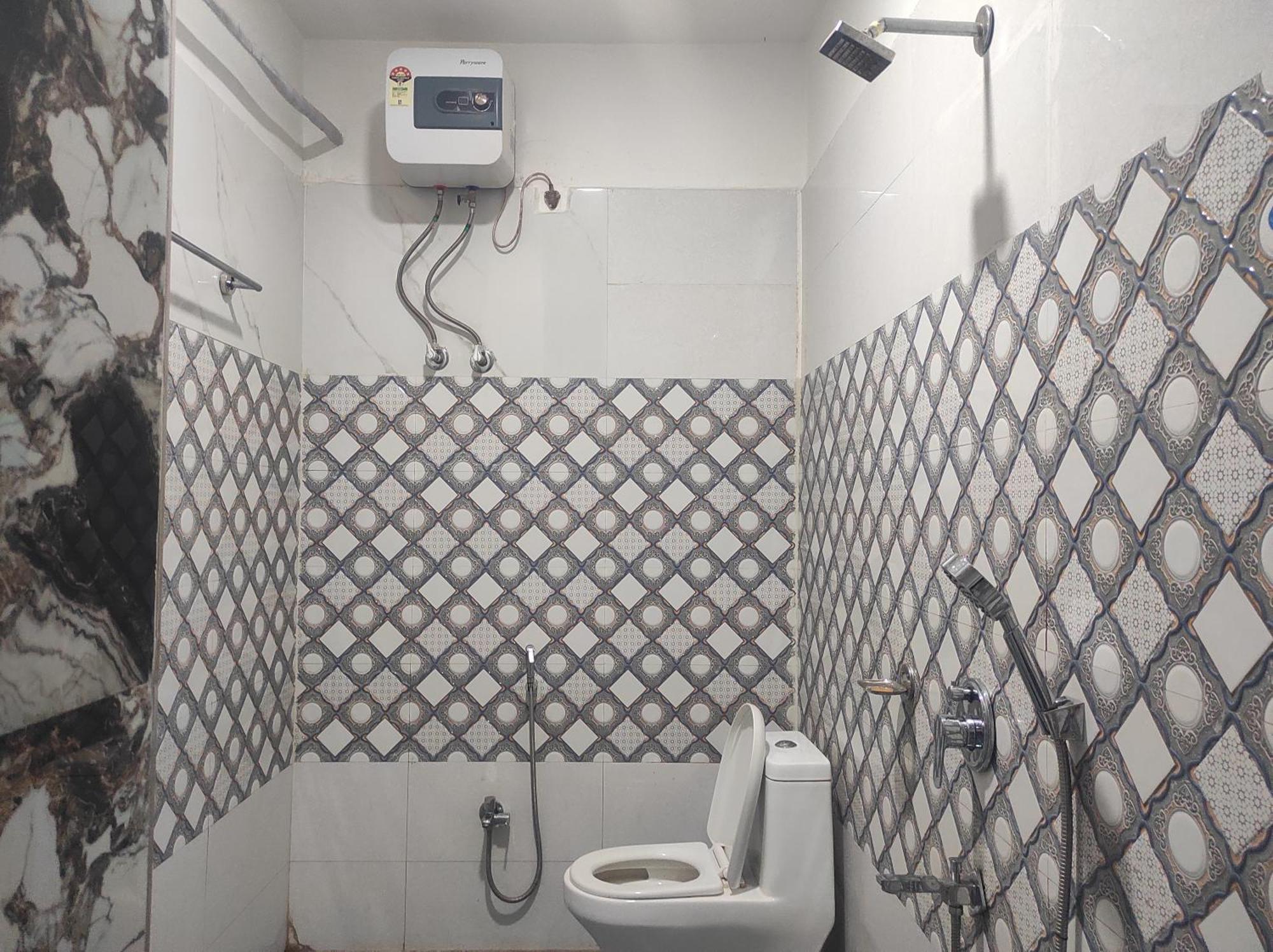 Hotel Sg Hub Tower Margherita Екстериор снимка