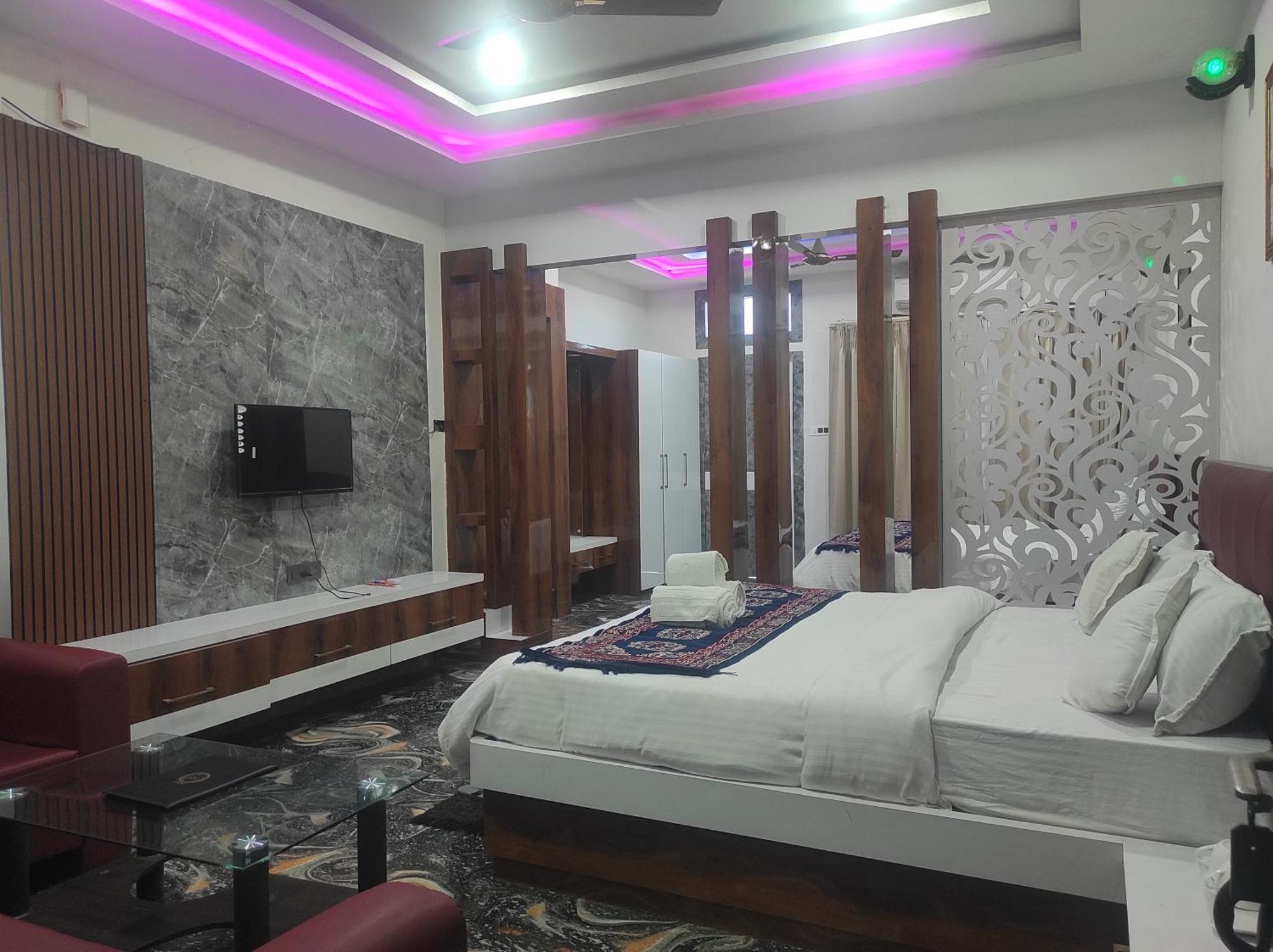 Hotel Sg Hub Tower Margherita Екстериор снимка
